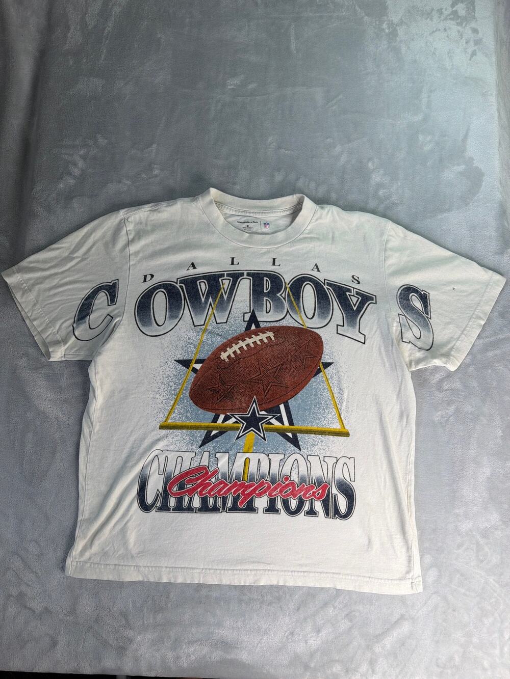 Abercrombie & Fitch Dallas Cowboys T-Shirt Men’s Medium Cream NFL Champions